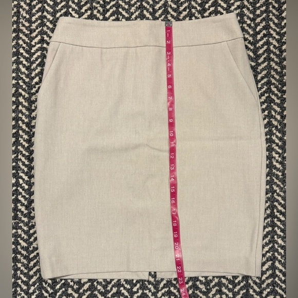 EXPRESS High Rise Pencil Skirt in Cream Size 12 - Picture 3 of 5